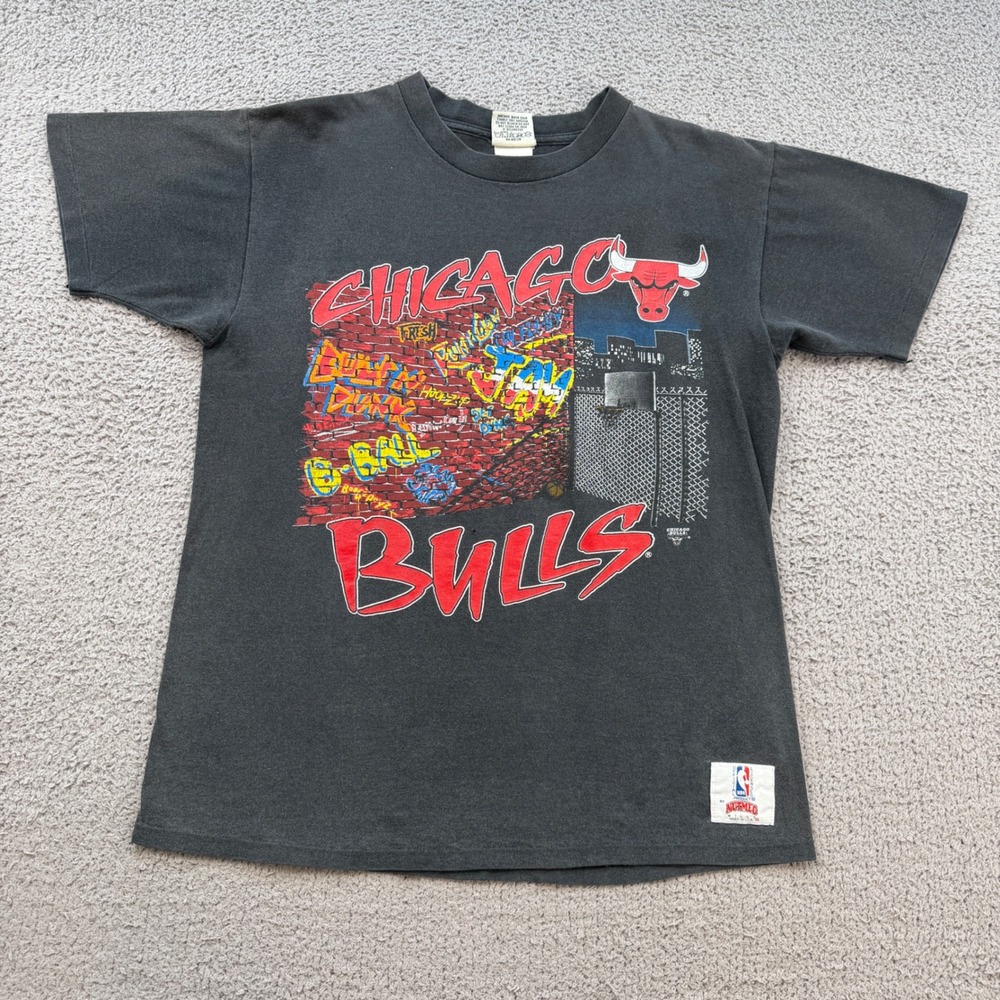 Vintage 90s Nutmeg Mills Chicago Bulls Graffiti T-Shirt Made in USA Black Large